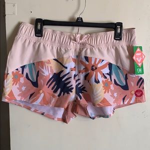 Large Roxy shorts pink floral stretchy waist NWT